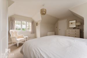 Bedroom- click for photo gallery